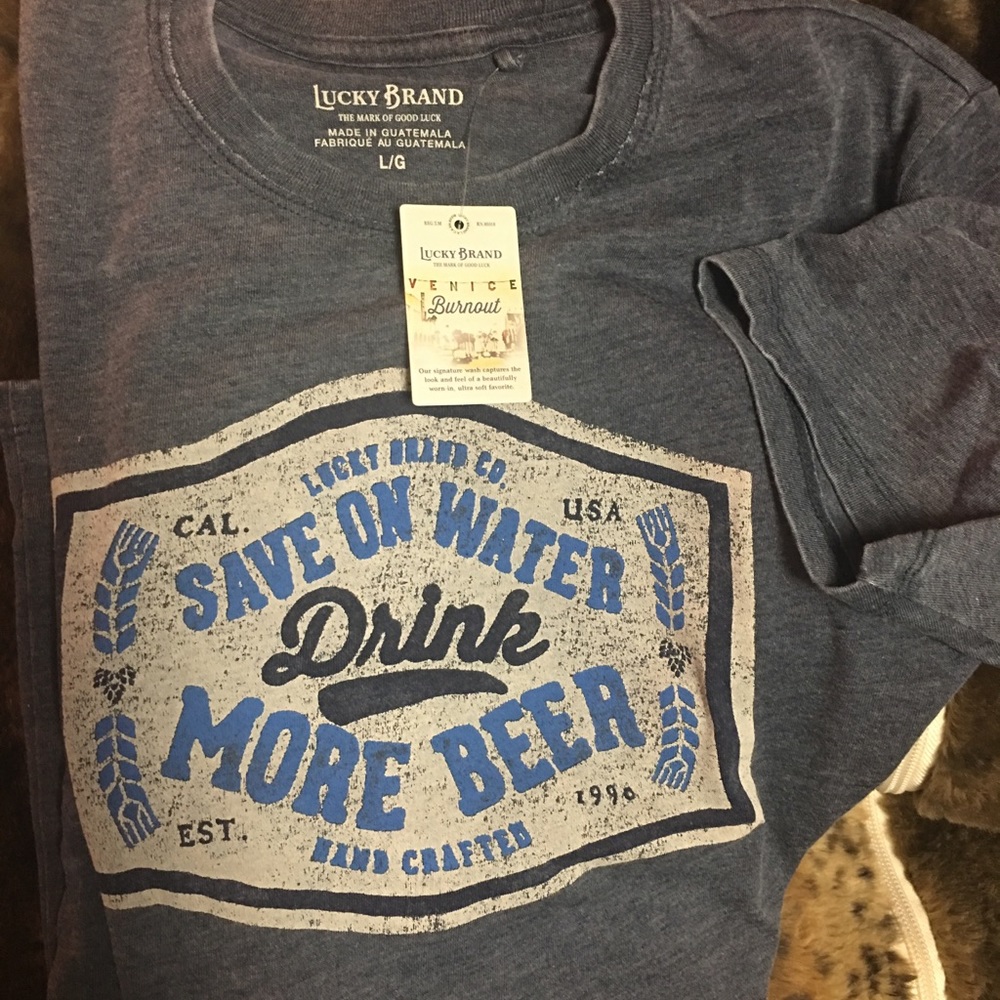 Men’s large lucky brand  Tee